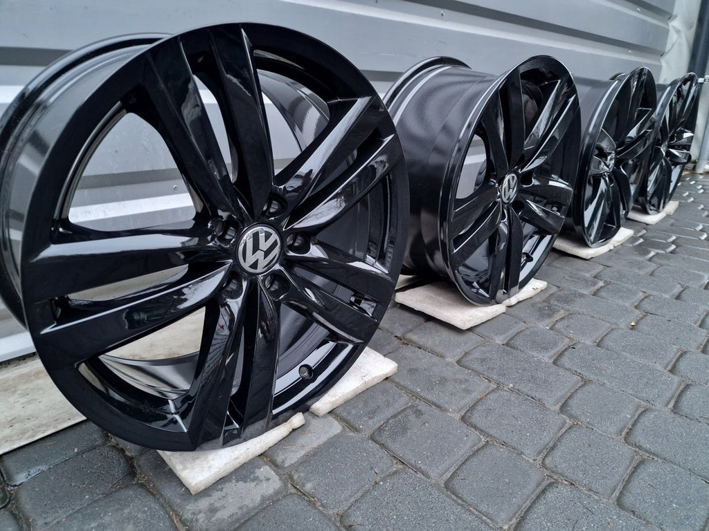 4x Alufelge 18 Zoll 8.0" 5x112 44ET VW Passat Touran Arteon Rim Wheel FEL1840241631sz