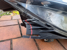 Laden Sie das Bild in den Galerie-Viewer, Frontscheinwerfer Opel Zafira C Rechts Scheinwerfer Headlight