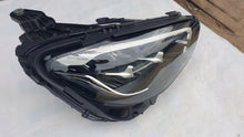 Load image into Gallery viewer, Frontscheinwerfer Mercedes-Benz W213 A2139066009 LED Rechts Headlight SCH7942569624ui