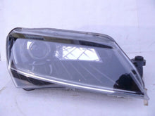 Laden Sie das Bild in den Galerie-Viewer, Frontscheinwerfer Skoda Superb III 3V1941016A Xenon Rechts Headlight