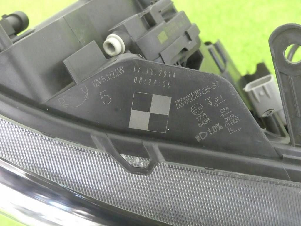 Frontscheinwerfer Toyota Avensis Rechts Scheinwerfer Headlight SCH2225283913yr
