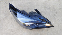 Load image into Gallery viewer, Frontscheinwerfer Opel Astra 7965200000 , 39195689 LED Rechts Headlight