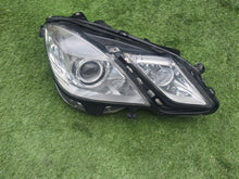 Laden Sie das Bild in den Galerie-Viewer, Frontscheinwerfer Mercedes-Benz W212 A2128202061KZ Rechts Scheinwerfer Headlight SCH5819776780wu