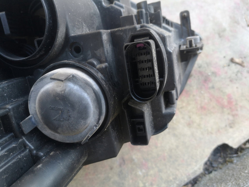 Frontscheinwerfer VW Touran 5TB941006A Rechts Scheinwerfer Headlight SCH3438291249xc