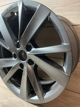 Load image into Gallery viewer, 1x Alufelge 17 Zoll 7.5" 5x112 3J0071497 VW Passat Tiguan Rim Wheel FEL9265224413wl