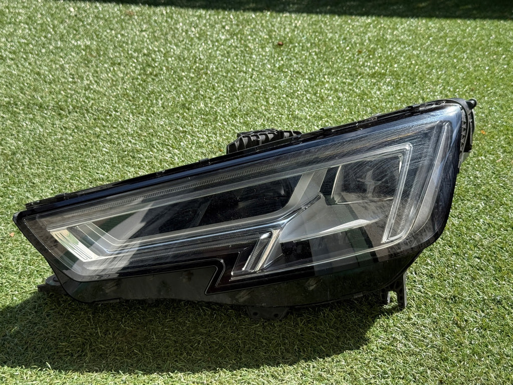 Frontscheinwerfer Audi A4 B9 8W0941033 Links Scheinwerfer Headlight SCH8433208147hg
