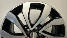 Laden Sie das Bild in den Galerie-Viewer, 1x Alufelge 16 Zoll 6.0" 5x100 35ET 2GM601025AA VW Rim Wheel FEL6223242599qx