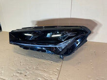 Laden Sie das Bild in den Galerie-Viewer, Frontscheinwerfer Skoda Enyaq 5LB941015A Full LED Links Scheinwerfer Headlight