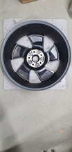 Load image into Gallery viewer, 1x Alufelge 19 Zoll 7.5" 5x114.3 49 5ET Matt Grau GI400ADE09 Hyundai Ioniq 5 FEL7738678595bd