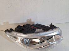 Laden Sie das Bild in den Galerie-Viewer, Frontscheinwerfer Mercedes-Benz Sprinter A9109060100 Rechts Headlight SCH7411022612tq