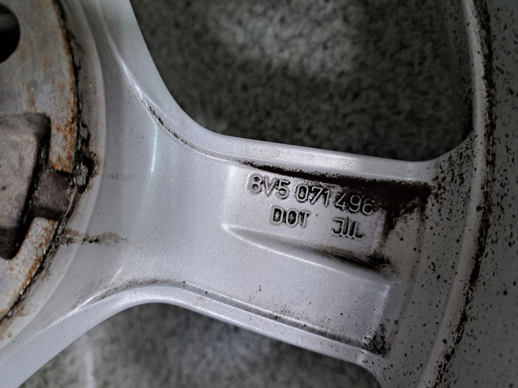 1x Alufelge 16 Zoll 6.5" 5x112 43ET Glanz Silber 8V5071496 Audi A3 Rim Wheel