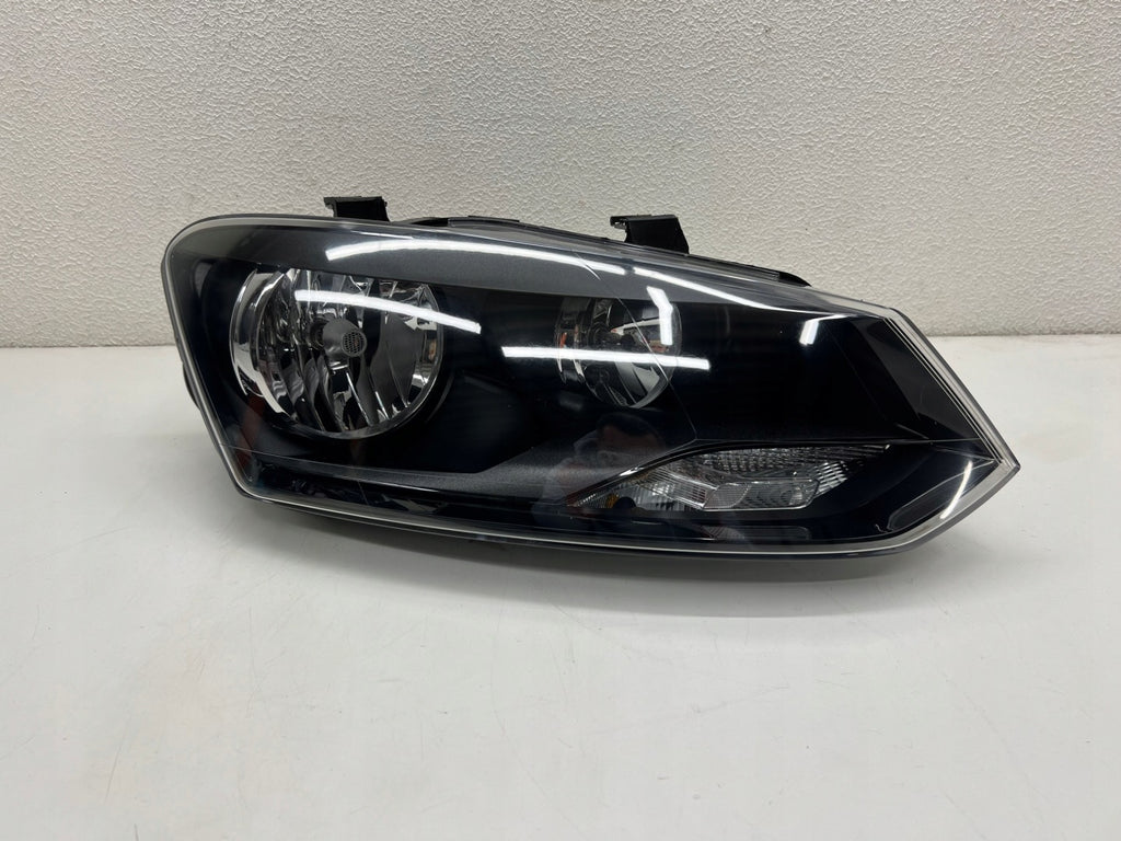 Frontscheinwerfer VW Polo 6R1941008G Rechts Scheinwerfer Headlight SCH4272739945vj