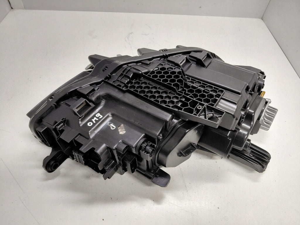 Frontscheinwerfer VW Passat B8 3G1941081P Links Scheinwerfer Headlight SCH9798469599hl