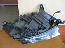 Laden Sie das Bild in den Galerie-Viewer, Frontscheinwerfer Skoda Enyaq 5LB941015A Links Scheinwerfer Headlight