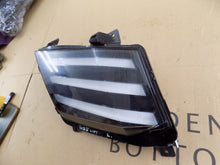 Laden Sie das Bild in den Galerie-Viewer, Frontscheinwerfer Peugeot 208 II 985105418001 LED Links Scheinwerfer Headlight SCH6308819176hv