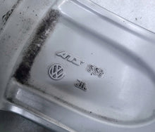 Load image into Gallery viewer, 1x Alufelge 17 Zoll 7.0" 5x112 47ET Glanz Silber 1T0601025T VW Touran Golf FEL8560854390rl