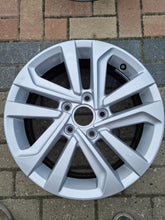 Load image into Gallery viewer, 1x Alufelge 16 Zoll 6.5" 5x112 46ET Schwarz 5G0601025EA VW Golf Vii Rim Wheel FEL3711086265ry