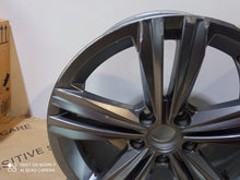 Load image into Gallery viewer, 1x Alufelge 17 Zoll 7.0&quot; 5x112 40ET Glanz 3G0601025BF VW Passat B8 Rim Wheel