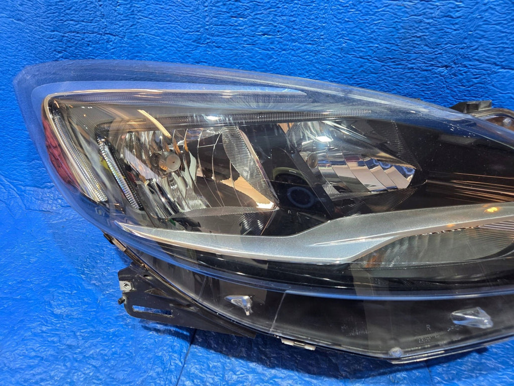 Frontscheinwerfer Opel Zafira C 39107635 Rechts Scheinwerfer Headlight SCH4554937349wr