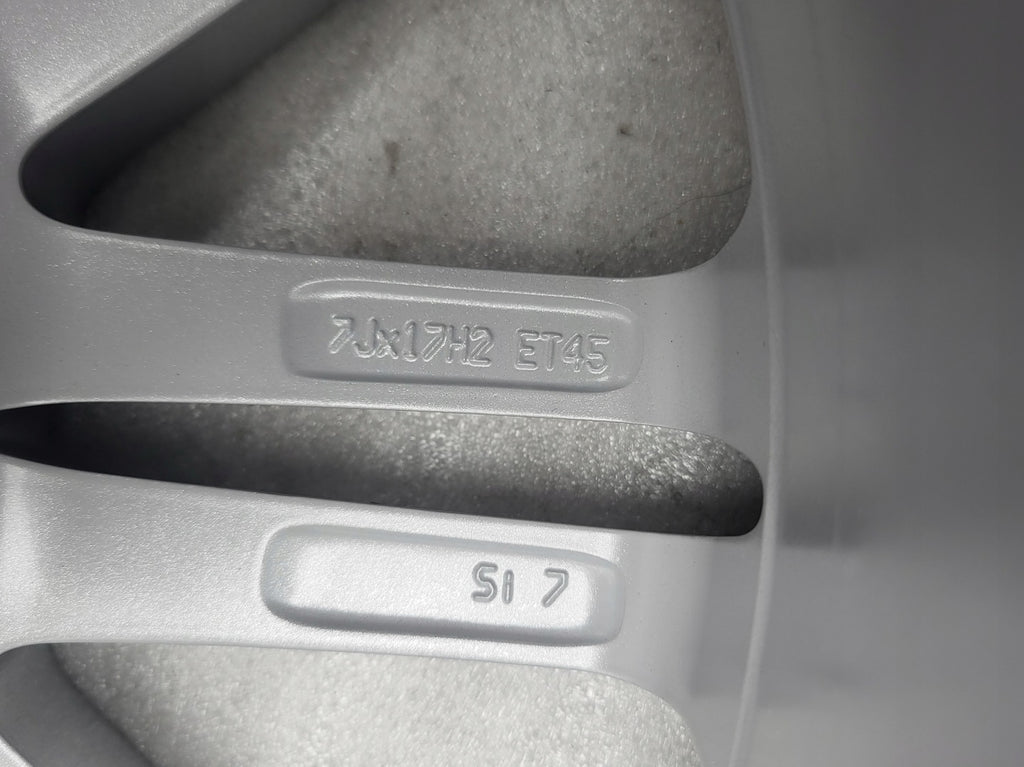 1x Alufelge 17 Zoll 7.0" 5x114.3 45ET Glanz Silber PZ439-E0670-ZC Toyota Auris FEL2387079345wq