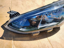 Laden Sie das Bild in den Galerie-Viewer, Frontscheinwerfer Ford Focus MX7B13E015CC Links Scheinwerfer Headlight SCH7971032928gi