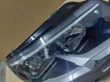 Laden Sie das Bild in den Galerie-Viewer, Frontscheinwerfer VW Transporter 7E1941006C Rechts Scheinwerfer Headlight SCH1041832147fs