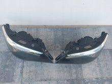 Laden Sie das Bild in den Galerie-Viewer, Frontscheinwerfer BMW E60 E61 6910778 6910777 7165562 7165561 Rechts oder Links SCH6315597554tt
