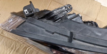 Load image into Gallery viewer, Frontscheinwerfer Opel Mokka 95386945 Xenon Links Scheinwerfer Headlight SCH6030666422ym