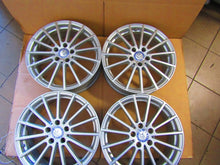 Laden Sie das Bild in den Galerie-Viewer, 4x Alufelge 18 Zoll 6.5" 5x112 38ET Glanz Silber A1564011900 Mercedes-Benz Gla FEL9380638585zl