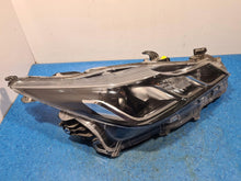Laden Sie das Bild in den Galerie-Viewer, Frontscheinwerfer Toyota Corolla 81110-02T30-00 Rechts Scheinwerfer Headlight SCH4724461975pd