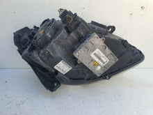 Load image into Gallery viewer, Frontscheinwerfer Mercedes-Benz W245 0301220285 Xenon Ein Satz Headlight