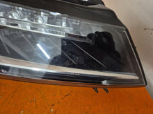Laden Sie das Bild in den Galerie-Viewer, Frontscheinwerfer Skoda Superb III 3V1941016D Rechts Scheinwerfer Headlight SCH3518312696nr