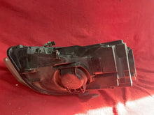 Laden Sie das Bild in den Galerie-Viewer, Frontscheinwerfer Audi A4 B7 8E0941003AM Xenon Links Scheinwerfer Headlight