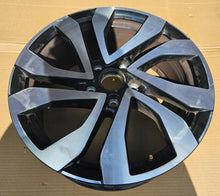 Load image into Gallery viewer, 1x Alufelge 17 Zoll 7.5" 5x112 45ET Glanz Schwarz 2GA601025AF VW T-Roc Troc FEL2898278721kl