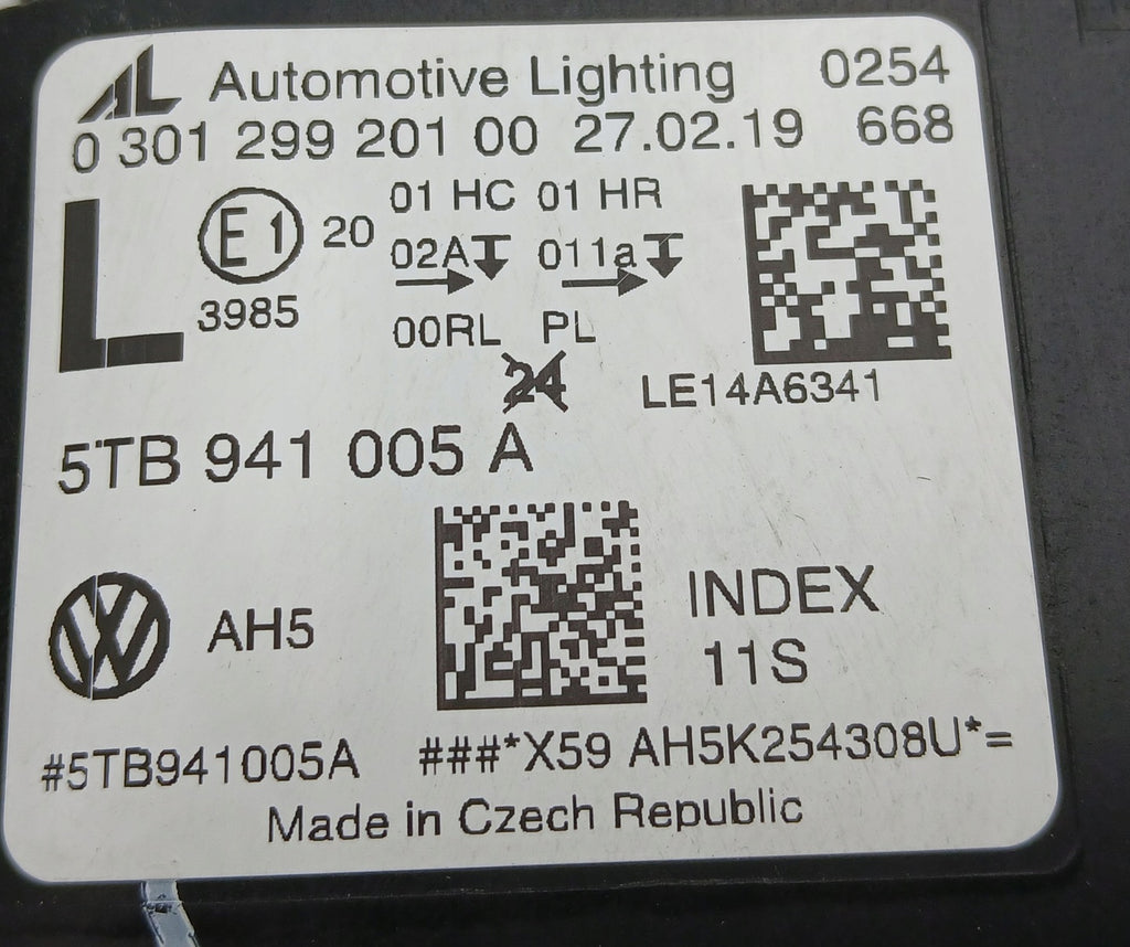 Frontscheinwerfer VW Touran 5TB941005A Links Scheinwerfer Headlight