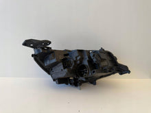Laden Sie das Bild in den Galerie-Viewer, Frontscheinwerfer Peugeot 2008 208 II 9833036380 LED Links Headlight SCH4206467902et