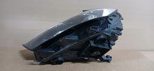 Laden Sie das Bild in den Galerie-Viewer, Frontscheinwerfer VW T-Roc 2GA941035P LED Links Scheinwerfer Headlight SCH7351485854gr