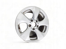 Load image into Gallery viewer, 1x Alufelge 16 Zoll 7.0&quot; 5x120 31ET Glanz Silber 6795805 BMW E91 E90 Rim Wheel