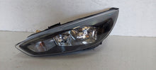 Laden Sie das Bild in den Galerie-Viewer, Frontscheinwerfer Ford Focus F1EB13W030AGB13 Links Scheinwerfer Headlight SCH9479199755pm
