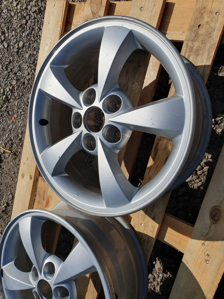 1x Alufelge 16 Zoll 7.0" 5x114.3 38 5ET Matt Silber 52910-3Z100 Hyundai I40 FEL4450956261tl