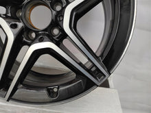 Laden Sie das Bild in den Galerie-Viewer, 1x Alufelge 18 Zoll 7.5&quot; 5x112 44ET A2054019500 Mercedes-Benz Amg Rim Wheel