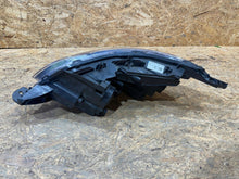 Load image into Gallery viewer, Frontscheinwerfer Peugeot 2008 90167009 S2506N075 Rechts Scheinwerfer Headlight SCH2244022789lb