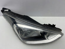 Load image into Gallery viewer, Frontscheinwerfer Hyundai I10 92102-B9000 Rechts Scheinwerfer Headlight