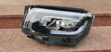 Laden Sie das Bild in den Galerie-Viewer, Frontscheinwerfer Mercedes-Benz Glb X247 A2479061905 Links Headlight SCH2669819462bw