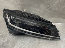 Laden Sie das Bild in den Galerie-Viewer, Frontscheinwerfer Skoda Superb III 3V1941016D Full LED Rechts Headlight