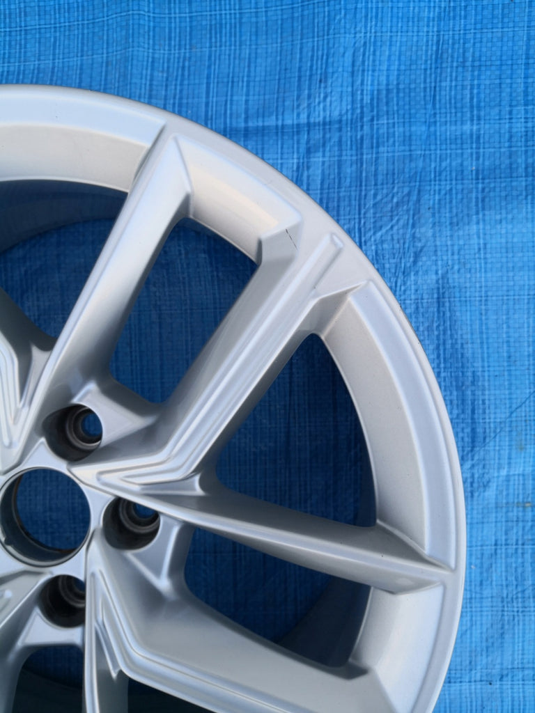 1x Alufelge 18 Zoll 8.5" 5x112 29ET 8W0601025FL Audi A5 Rim Wheel FEL5677703498fe