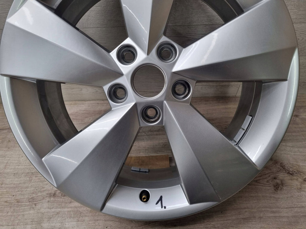 1x Alufelge 17 Zoll 6.5" 5x112 38ET 565601025J Skoda Kodiaq Rim Wheel