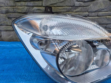 Laden Sie das Bild in den Galerie-Viewer, Frontscheinwerfer Mercedes-Benz Sprinter A9068200261 Rechts Headlight SCH1854984325uo