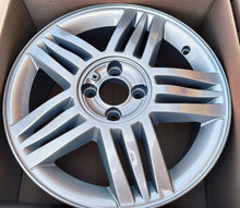 Laden Sie das Bild in den Galerie-Viewer, 4x Alufelge 16 Zoll 6.5&quot; 4x100 49ET Silber 1665410049601 Renault Megane Scenic