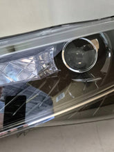 Laden Sie das Bild in den Galerie-Viewer, Frontscheinwerfer Skoda Superb III 3V1941015B 1ZS01193925 LED Links Headlight